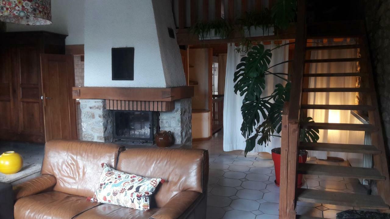 Gites De Gobertier Saint-Alban-d'Ay Exterior foto